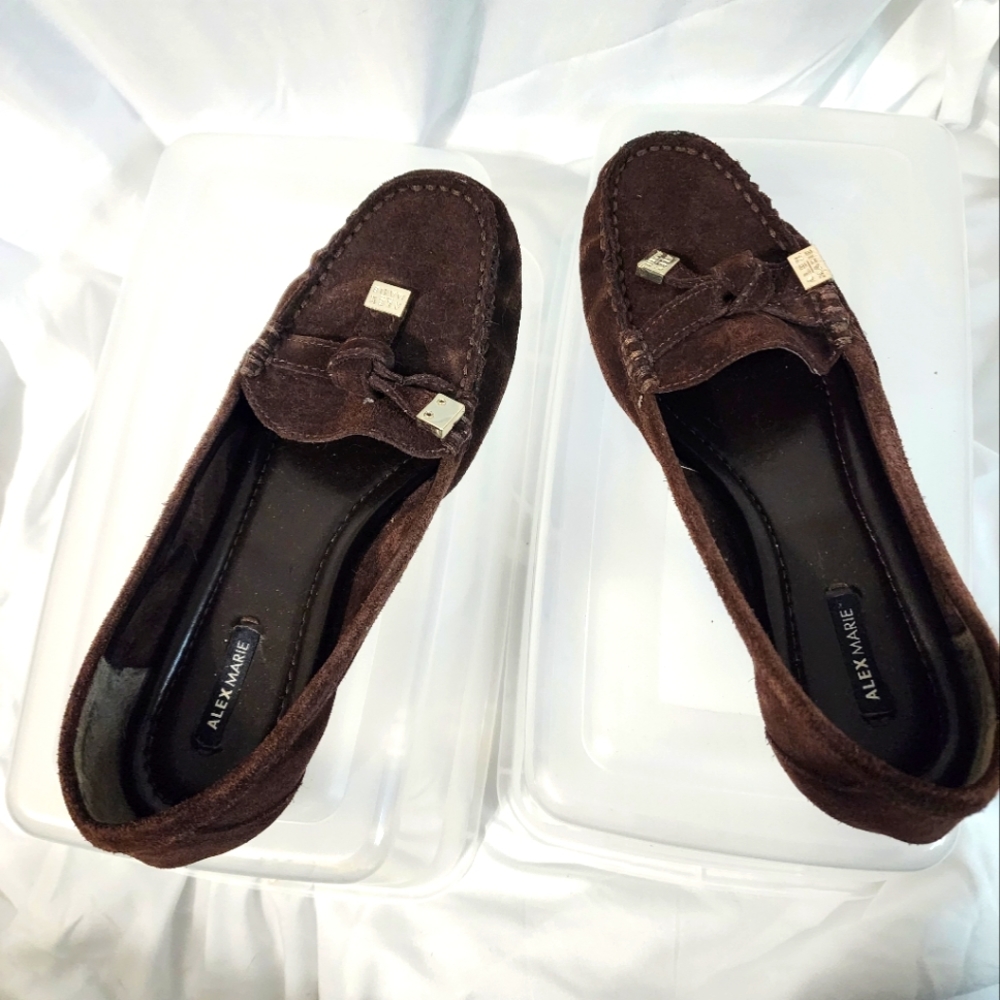 Gently used loafer!